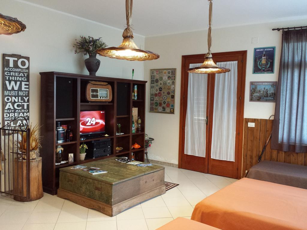 Etna Sweet Home ซานตา เวเนรินา ห้อง รูปภาพ